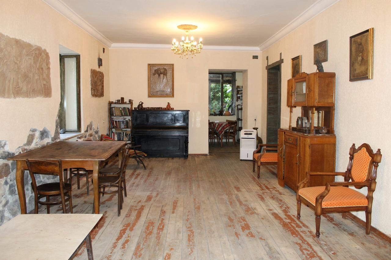Master'S House Dayan Hotell Jerevan Exteriör bild